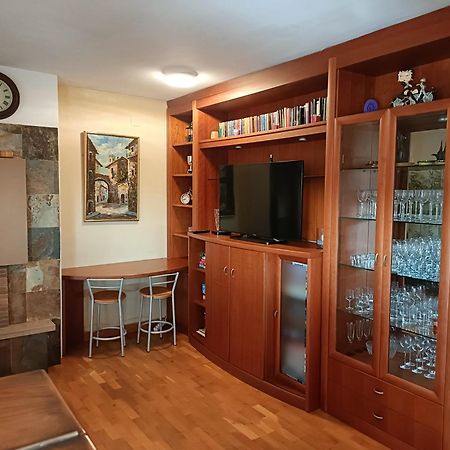 Santa Eulalia de Ronsaná Casa Con Jardin Y Piscina Privada.ヴィラ エクステリア 写真